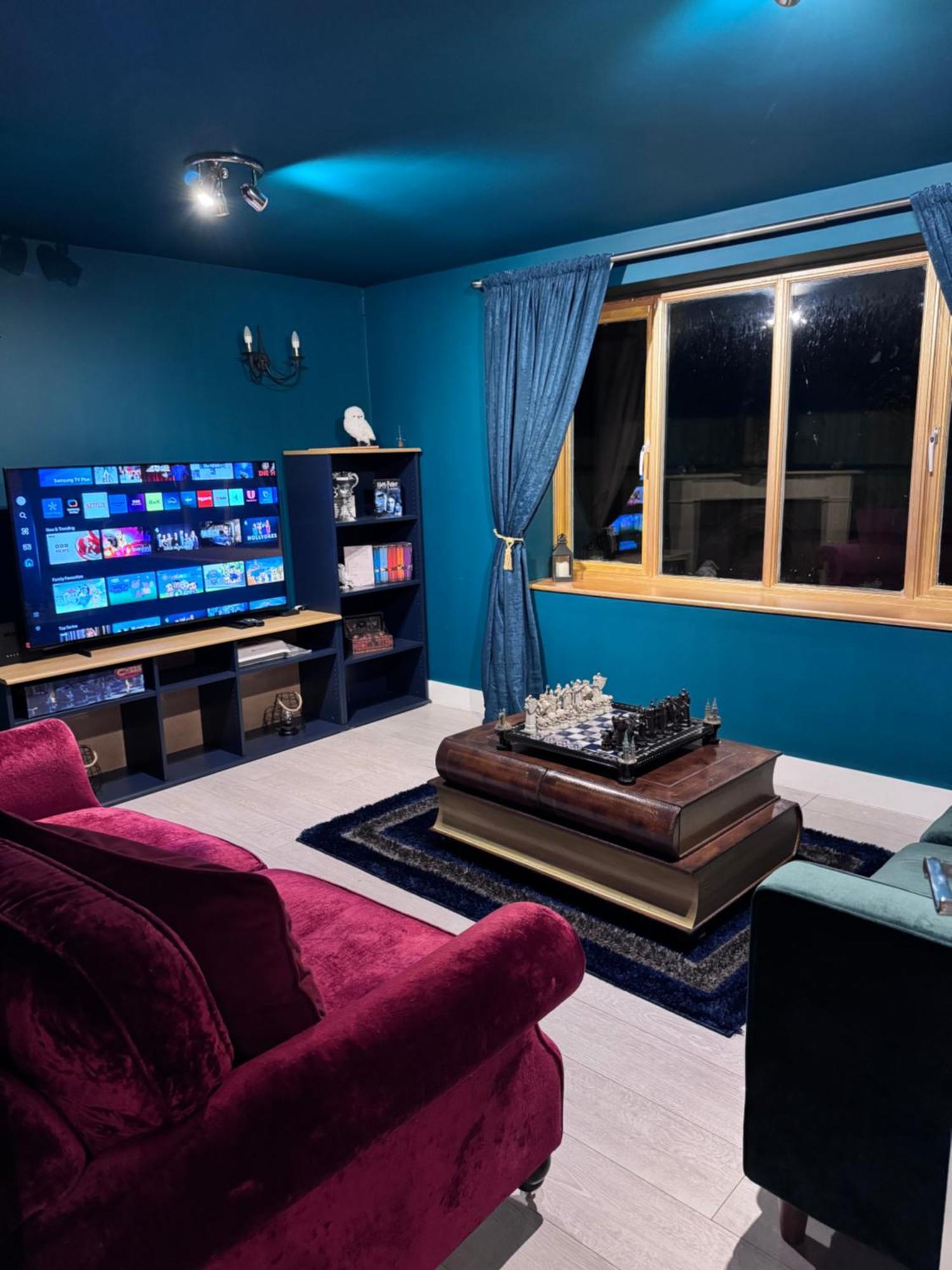 Hogwarts Apartment Abbots Langley Экстерьер фото